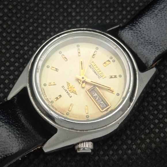 Vintage 1984 Citizen Automatic Womans Silver Watch W/daydate & Gold accents - Picture 6 of 8
